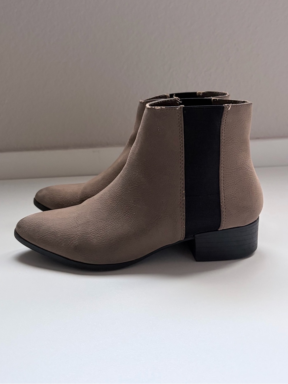 Ankle Boots - Classic Block Heel